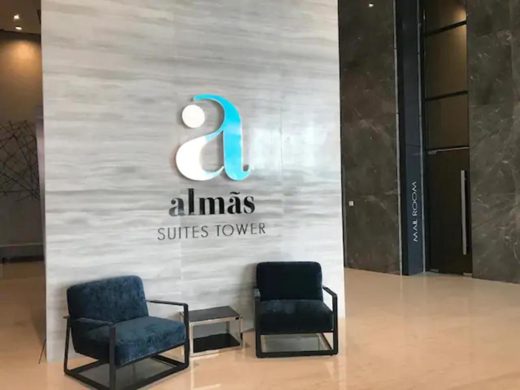 Almas Puteri Harbour Nusajaya Suite Room Exclusive Room 5 Min To Legoaland By Homespace Exteriör bild