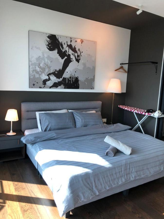 Almas Puteri Harbour Nusajaya Suite Room Exclusive Room 5 Min To Legoaland By Homespace Exteriör bild