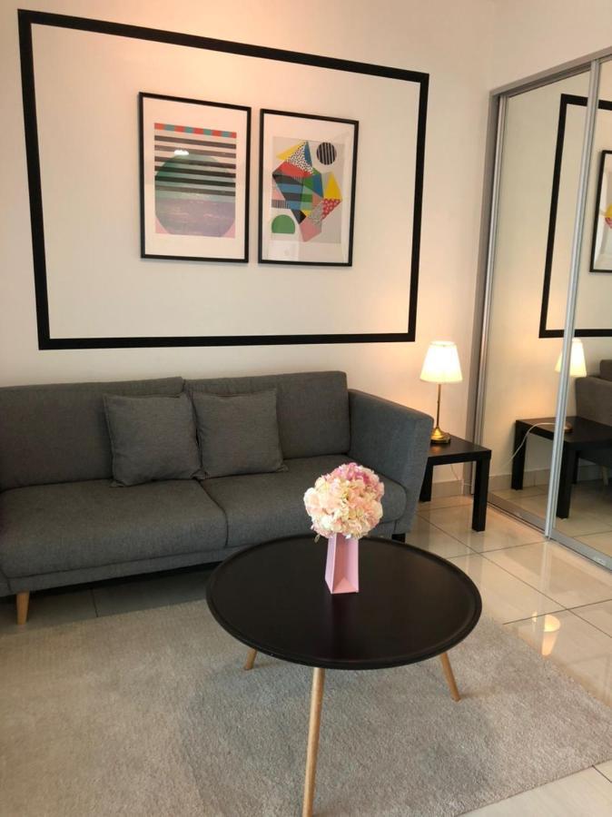 Almas Puteri Harbour Nusajaya Suite Room Exclusive Room 5 Min To Legoaland By Homespace Exteriör bild