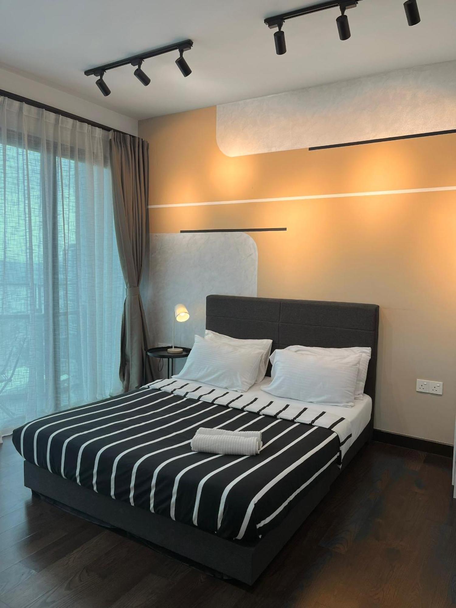 Almas Puteri Harbour Nusajaya Suite Room Exclusive Room 5 Min To Legoaland By Homespace Exteriör bild